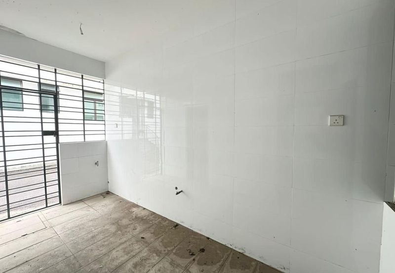 The Canal Garden South, Horizon Hills