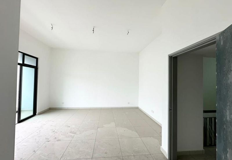 The Canal Garden South, Horizon Hills