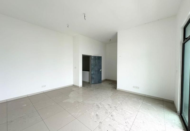 The Canal Garden South, Horizon Hills