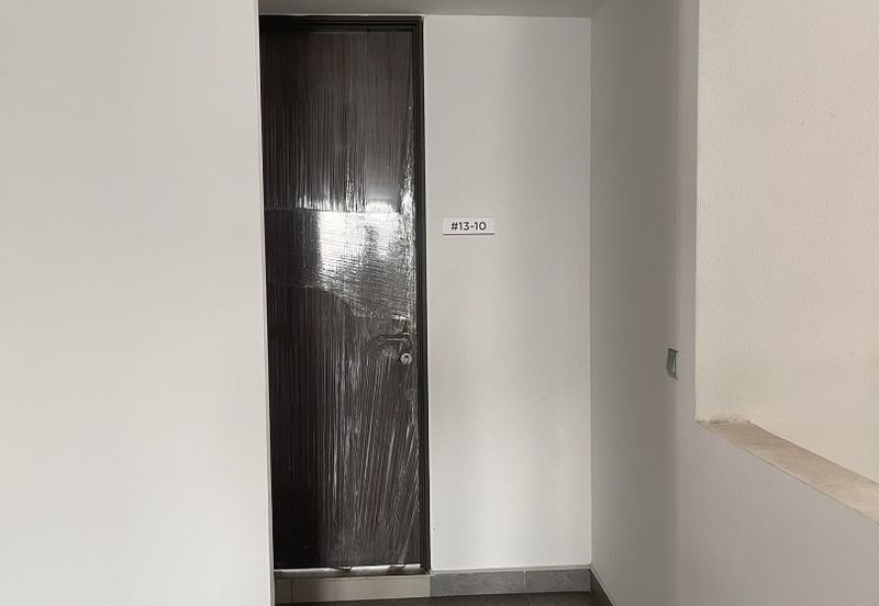 SKS Habitat Apartment, Larkin