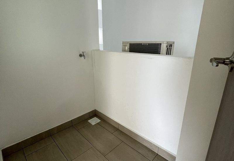 SKS Habitat Apartment, Larkin