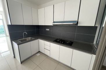 SKS Habitat Apartment, Larkin