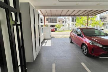 Valley West @ Horizon Hills Double storey / End Lot