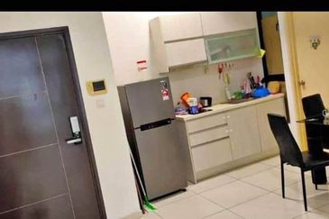 D'Summit Residences @ Kempas Utama