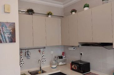 Baypoint @ Country Garden Danga Bay