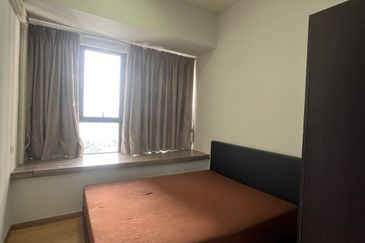 Baypoint @ Country Garden Danga Bay