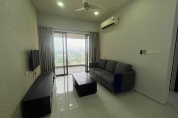 Baypoint @ Country Garden Danga Bay