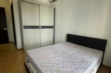 Baypoint @ Country Garden Danga Bay