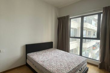 Baypoint @ Country Garden Danga Bay