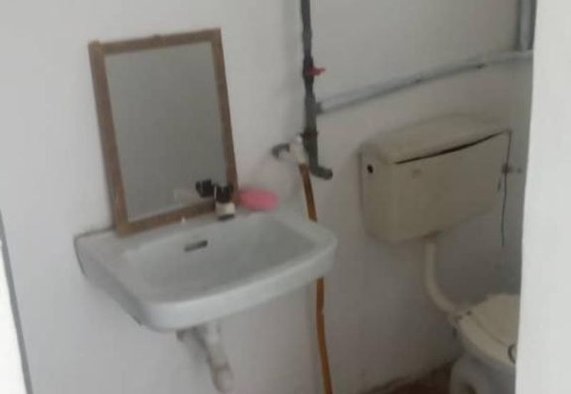 Taman Pulai Utama Flat