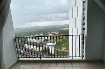 Dedaun Hijau (Greenfield Regency)