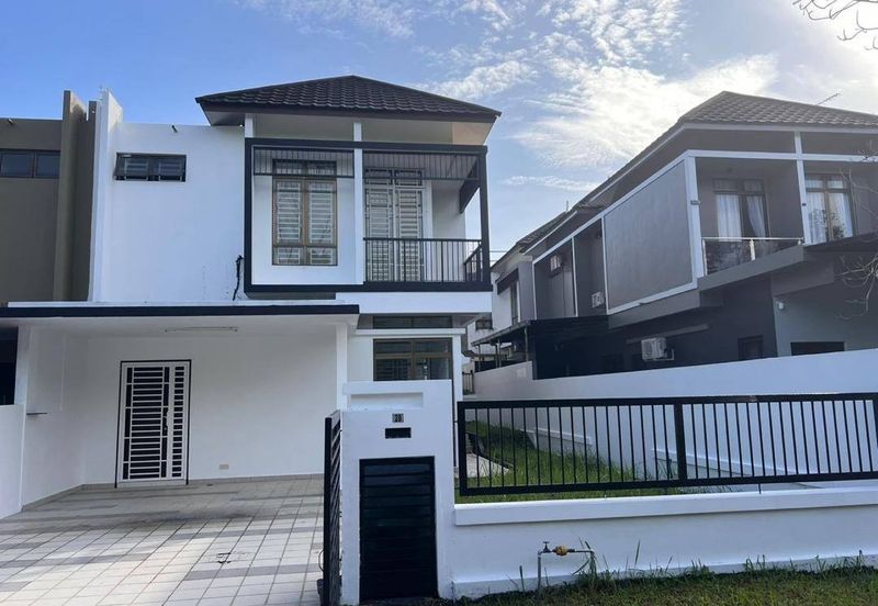 Unblock View Double storey Cluster @ Setia tropika