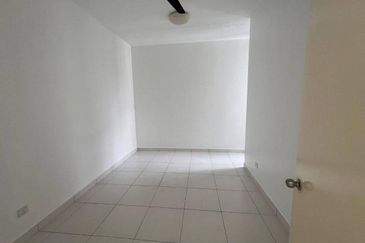 Unblock View Double storey Cluster @ Setia tropika