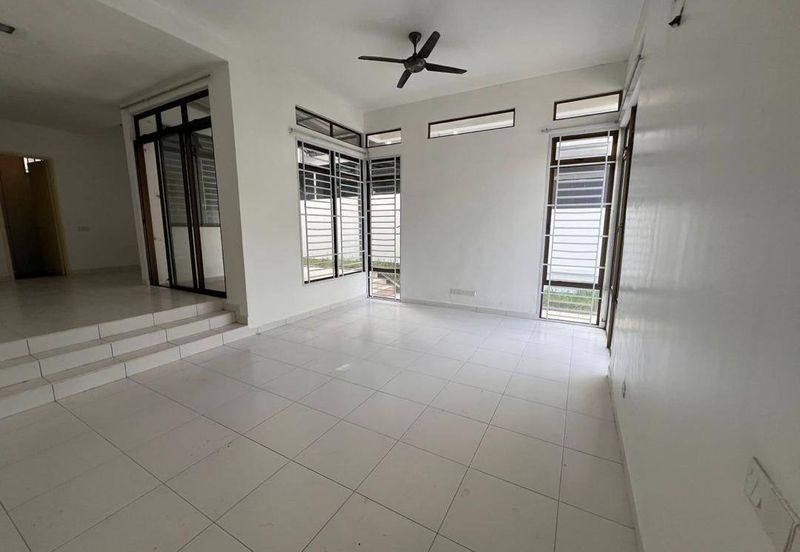 Unblock View Double storey Cluster @ Setia tropika