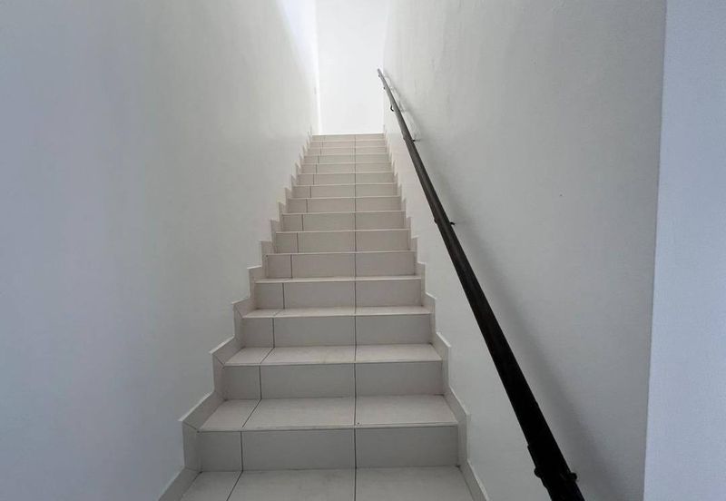 Unblock View Double storey Cluster @ Setia tropika