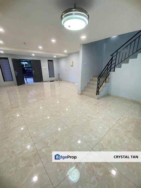 Double storey endlot, Johor, Johor Bahru