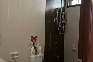 Persiaran Kempas Utama 2