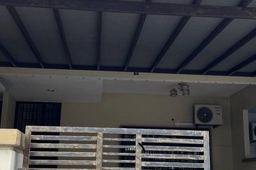 Persiaran Kempas Utama 2