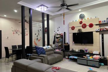 Persiaran Kempas Utama 2