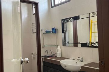 Persiaran Kempas Utama 2