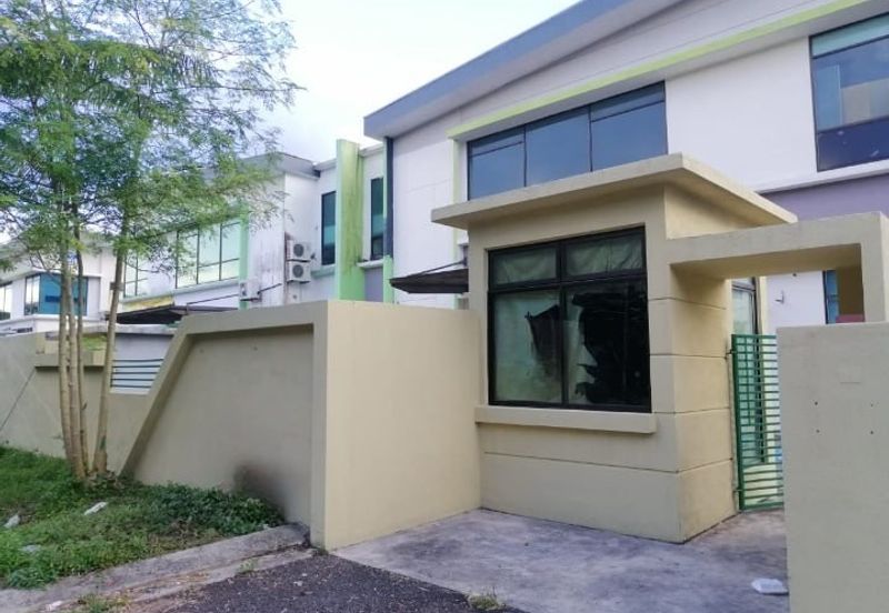 Gelang Patah Factory for Sale or Rent 