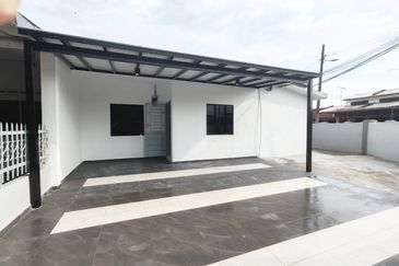 Single Storey Corner Lot 