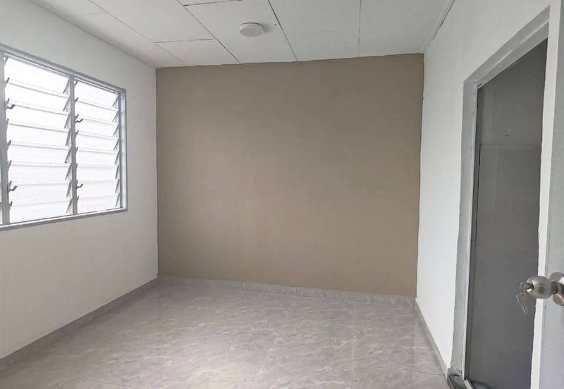 Single Storey Corner Lot 