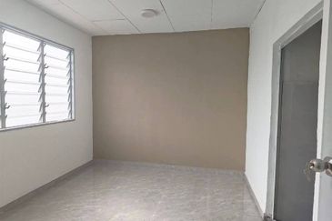 Single Storey Corner Lot 