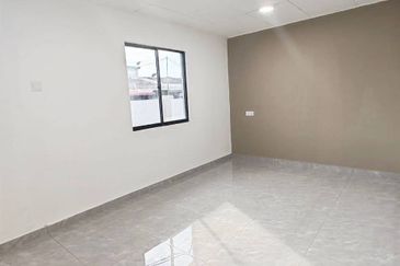 Single Storey Corner Lot 