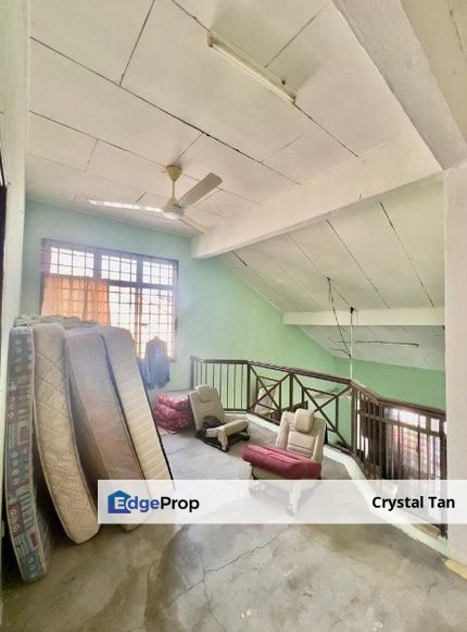 Jalan Api-Api x @ Taman Megah Ria 美家乐花园  1.5 Storey Semi-D for Sale 一层半 半独立出售, Johor, Masai