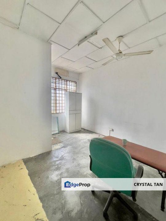 Jalan Api-Api x @ Taman Megah Ria 美家乐花园  1.5 Storey Semi-D for Sale 一层半 半独立出售, Johor, Masai