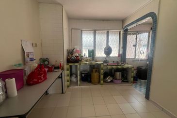 Flat Taman Ungku Tun Aminah