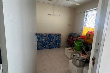 Flat Taman Ungku Tun Aminah