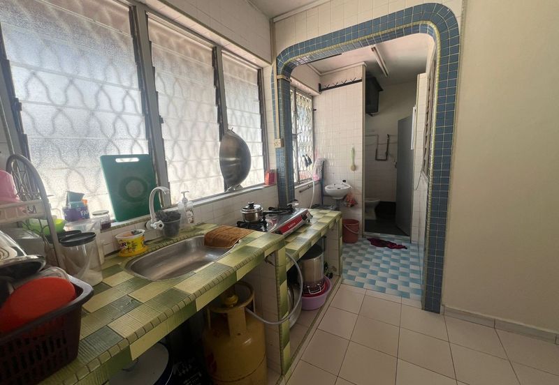 Flat Taman Ungku Tun Aminah