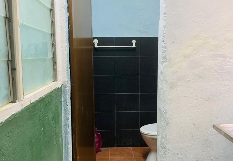 Flat Taman Ungku Tun Aminah