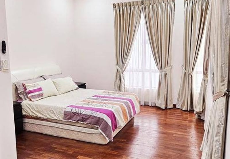 Canal Garden South Horizon Hills  Three Storey Cluster 