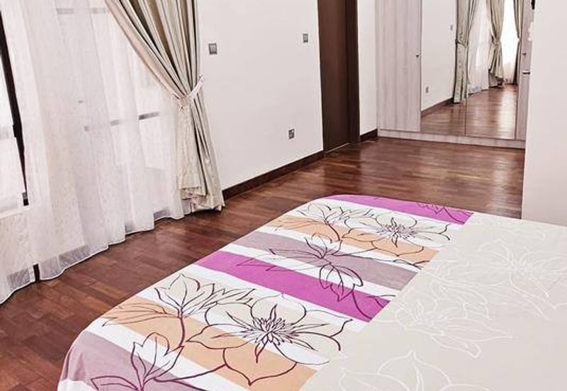 Canal Garden South Horizon Hills  Three Storey Cluster 