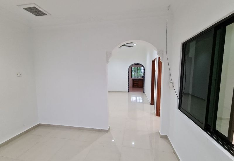 Gelang Patah Single Storey Terrace Corner Lot For Sale  （Near Gelang Patah Bus Stop)