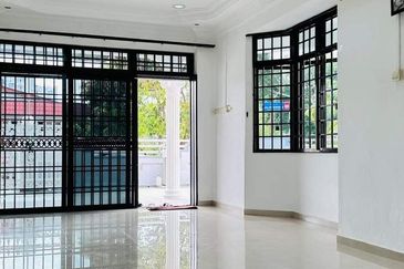 Gelang Patah Single Storey Terrace Corner Lot For Sale  （Near Gelang Patah Bus Stop)