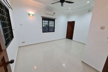 Gelang Patah Single Storey Terrace Corner Lot For Sale  （Near Gelang Patah Bus Stop)