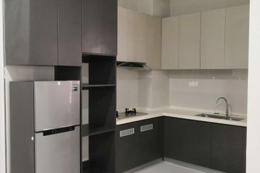 Baypoint @ Country Garden Danga Bay