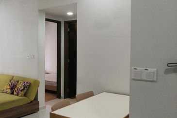 Baypoint @ Country Garden Danga Bay