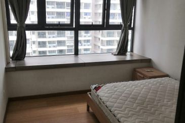 Baypoint @ Country Garden Danga Bay