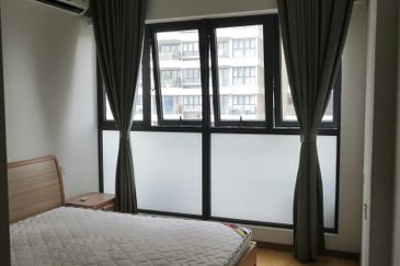 Baypoint @ Country Garden Danga Bay