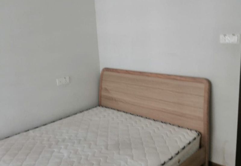 Baypoint @ Country Garden Danga Bay