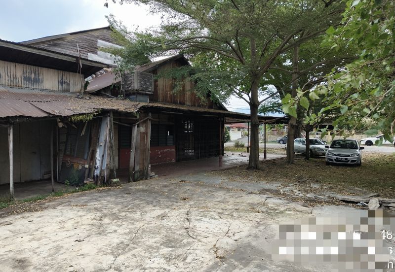 Shop at Kg Tawas for Sale