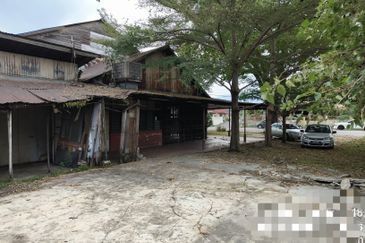 Shop at Kg Tawas for Sale