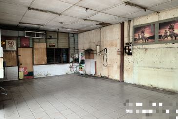 Shop at Kg Tawas for Sale