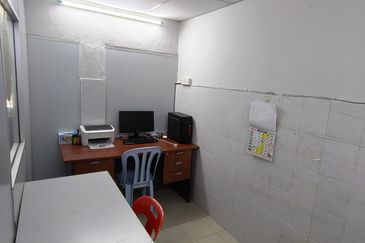 Bercham Light Industry Factory for Sale