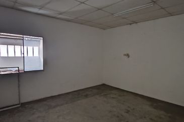 Bercham Light Industry Factory for Sale